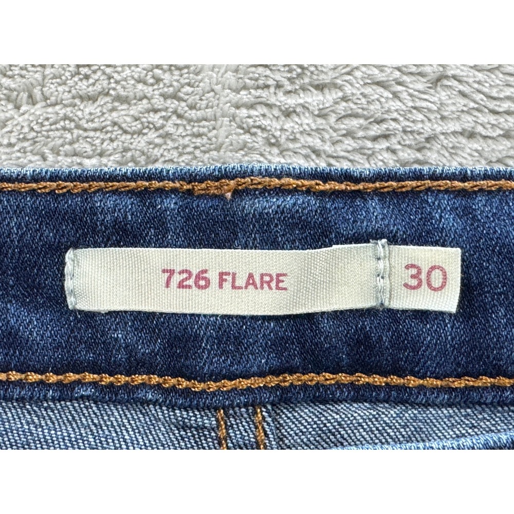 Levi's Womens 726 Flare Mid Rise Stretch Blue Denim Jeans 30x32 Meas: 30x31 - Picture 4 of 8